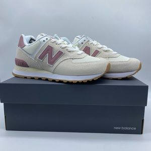 New Balance 574 Classic Traditional Size 8.5 women